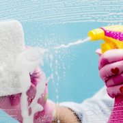 Jak čistit váš domov pomocí improvizovaných nástrojů, jak ušetřit čas