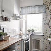 Tapeta pro malou moderní kuchyni: rozšiřující se prostor a zachycující světlo