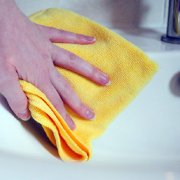 7 položek v domě k čištění, které je lepší použít hadřík z mikrovlákna