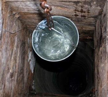 Как да намерите вода за кладенец: преглед на „дядото“ и съвременните методи за търсене