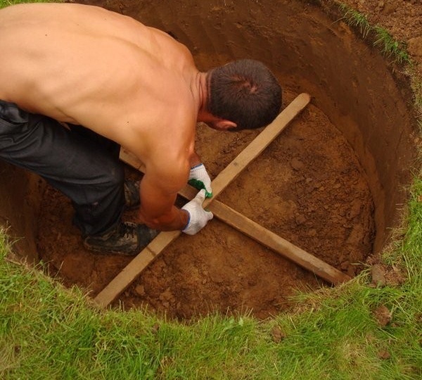 Как бързо и ефективно да копаем кладенец: анализ на технологията за самокопаване