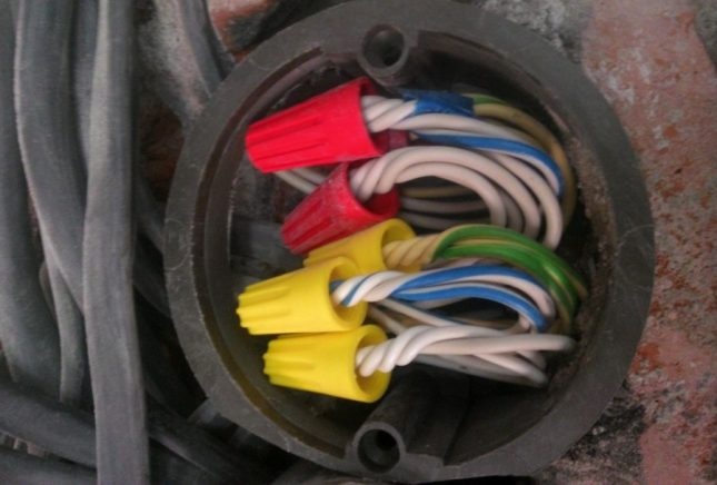 Conexión de cables con tapas especiales de PPE