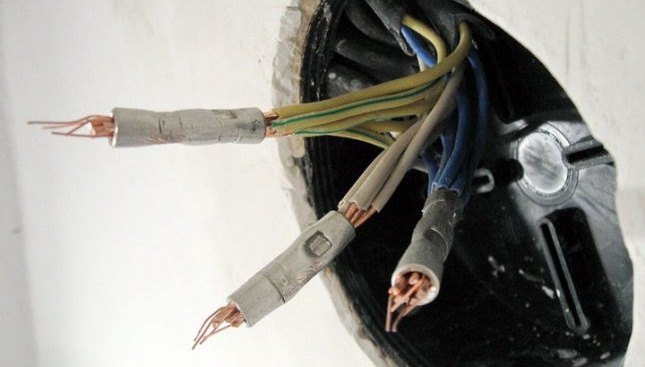 Conexión de cables con una manga